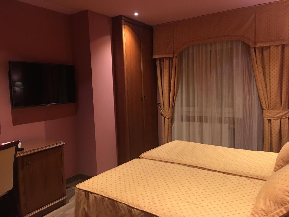 Hotel Torres I فيانويفا ديل أرثوبيسبو المظهر الخارجي الصورة